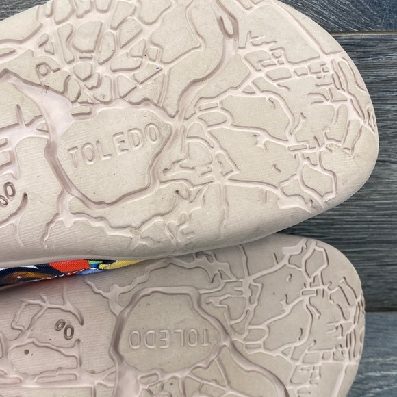 UIN Women Art Travel Slip On Sneakers Multicolor Abstract Floral Size 8.5 - Picture 9 of 10